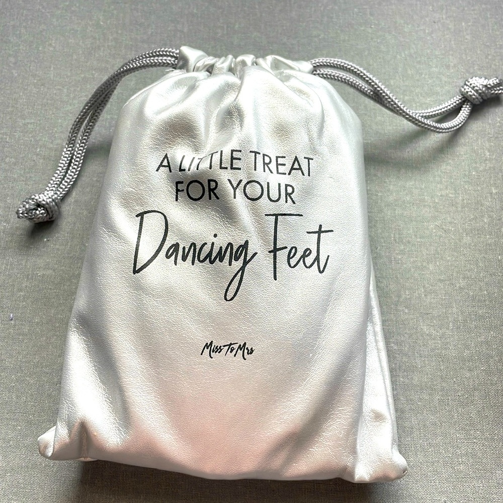 Miss to Mrs Dancing feet foldable flats Large 9-10